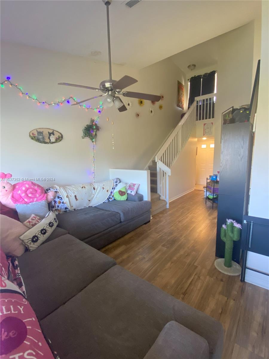 4203 Glenmoor Dr # 4203