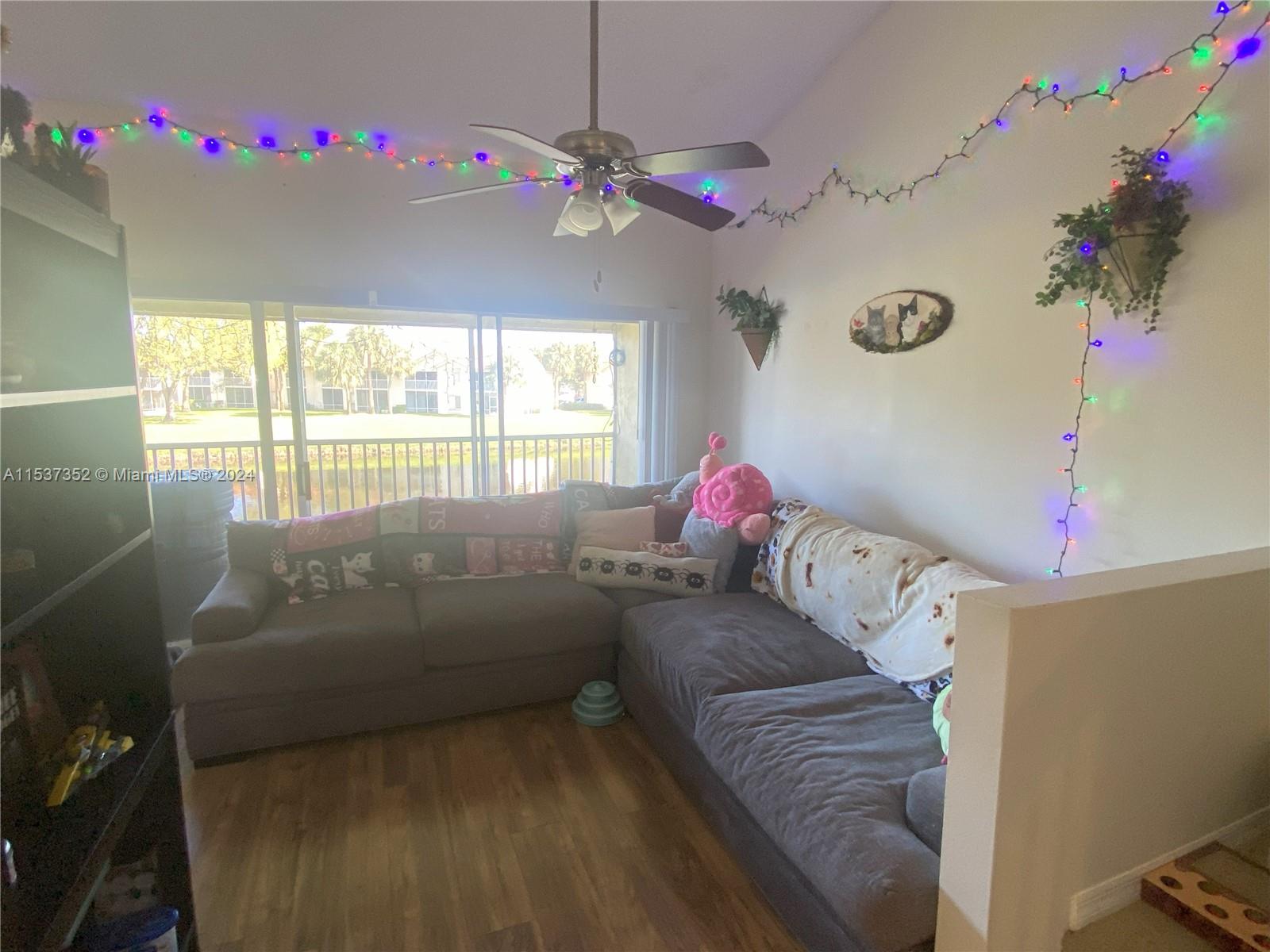 4203 Glenmoor Dr # 4203