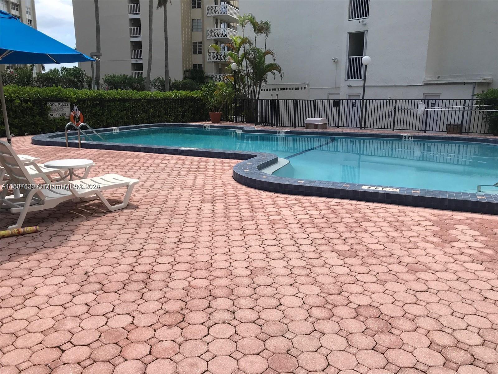 1440 Brickell Bay Dr # 802