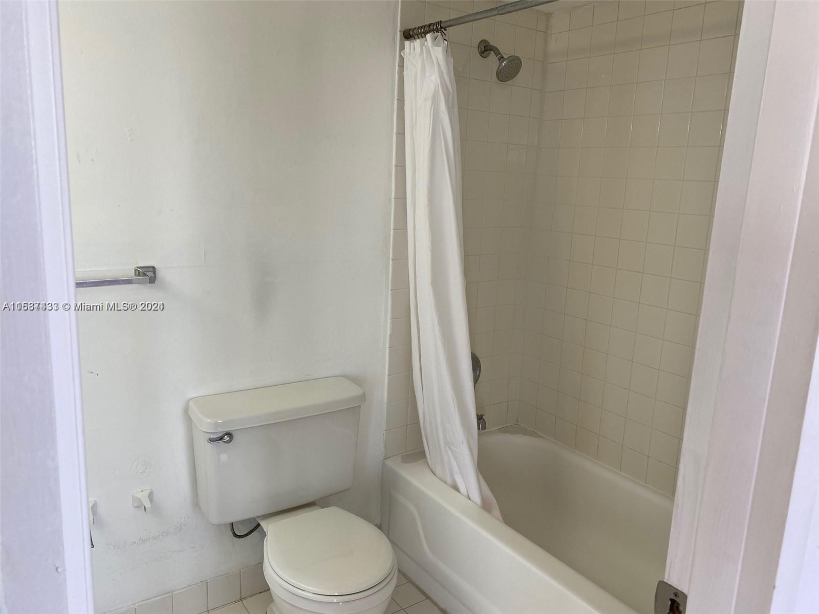 1440 Brickell Bay Dr # 802