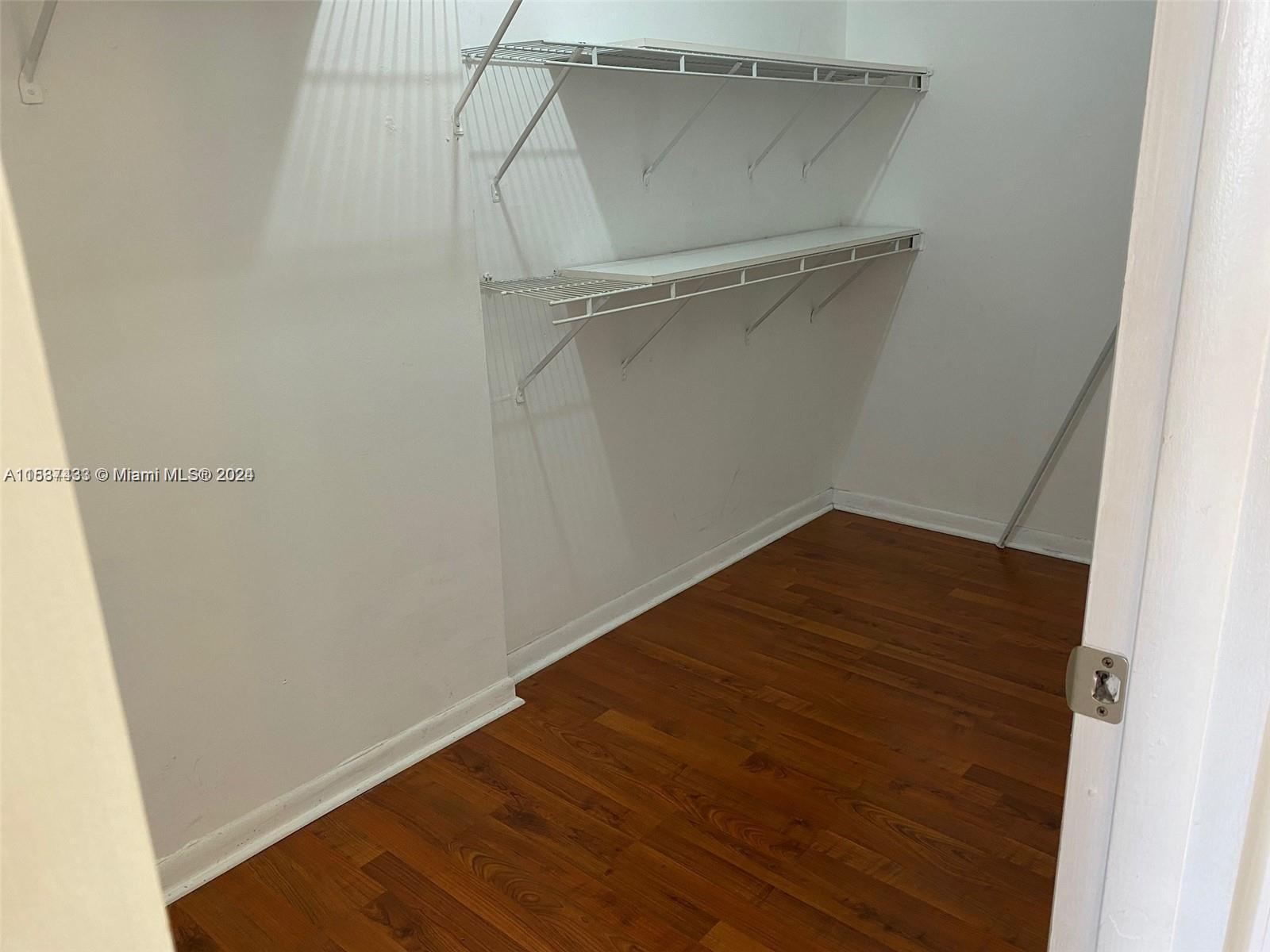 1440 Brickell Bay Dr # 802