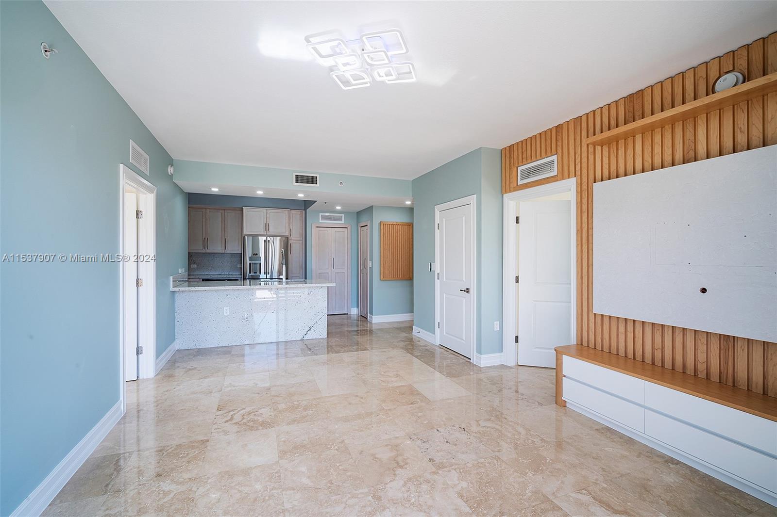1650 Galiano St # 308
