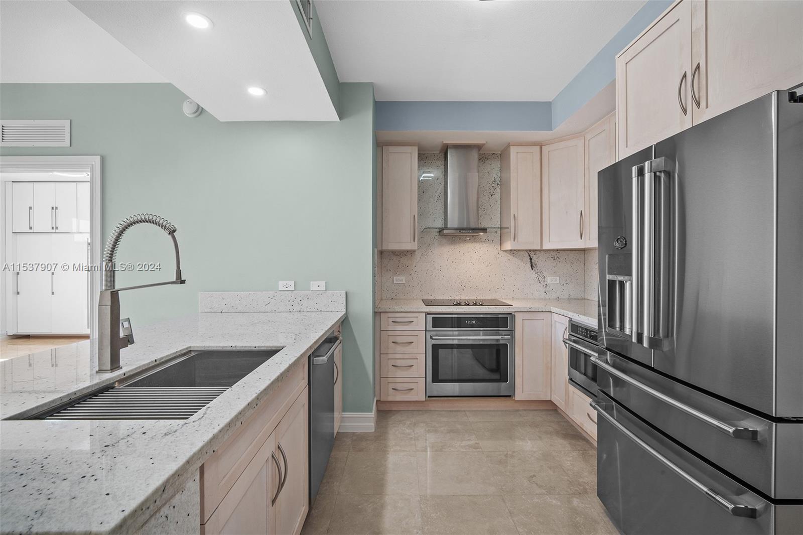1650 Galiano St # 308