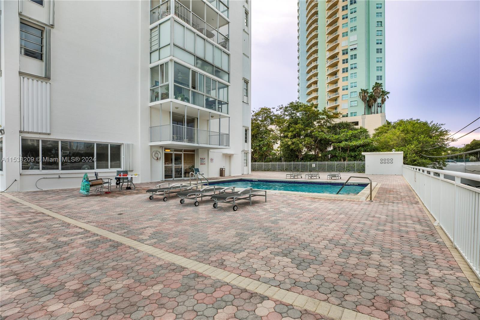 145 SE 25th Rd # 501