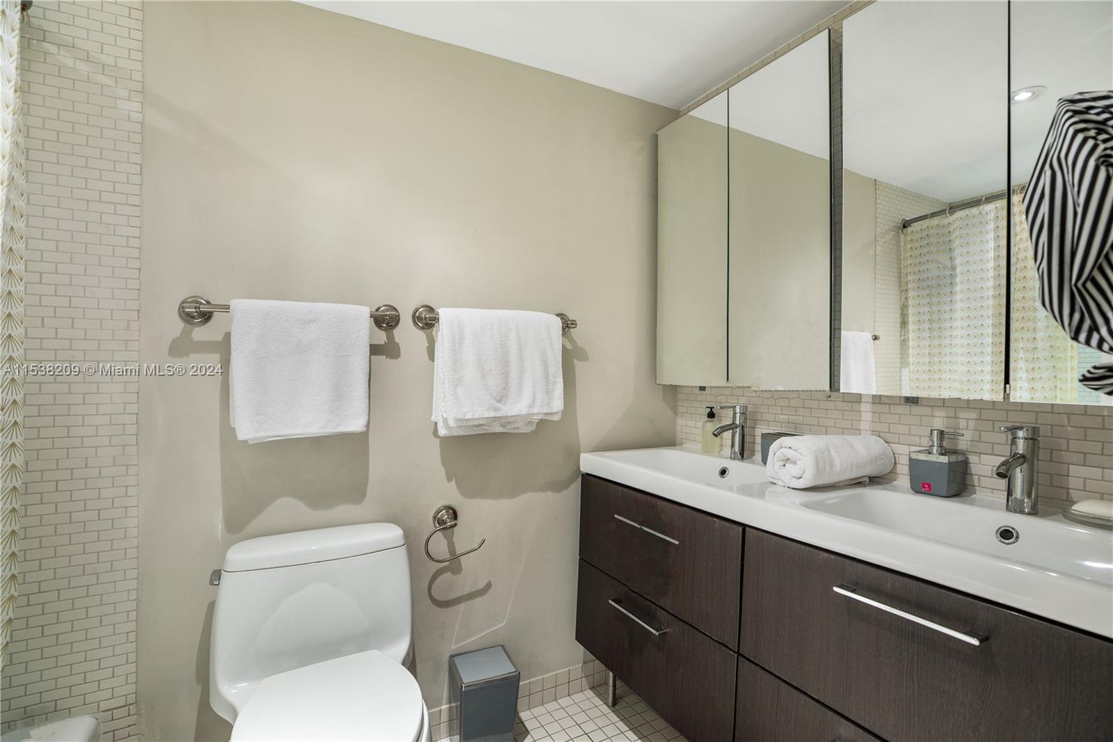 145 SE 25th Rd # 501