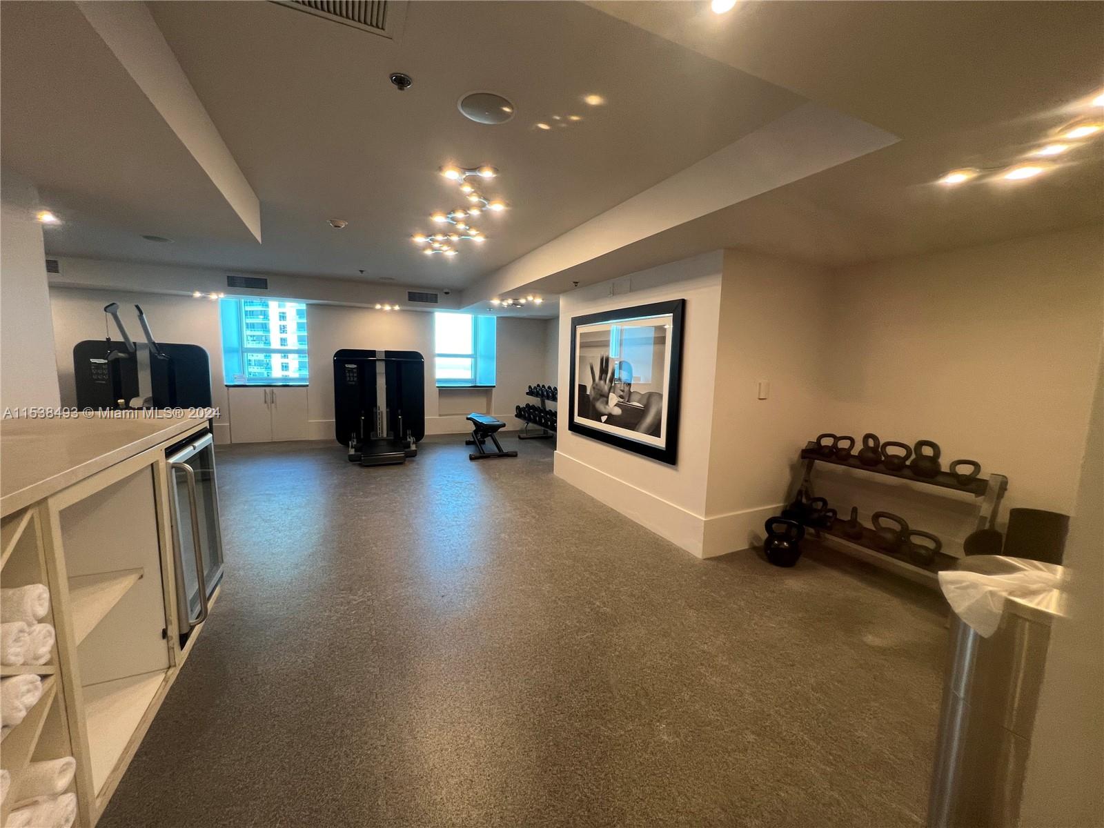 1395 Brickell Ave # 2604