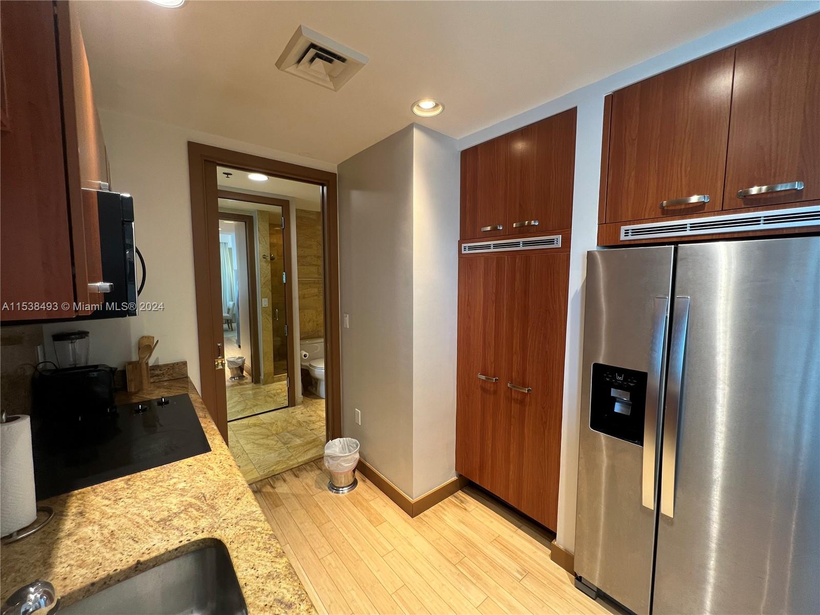 1395 Brickell Ave # 2604