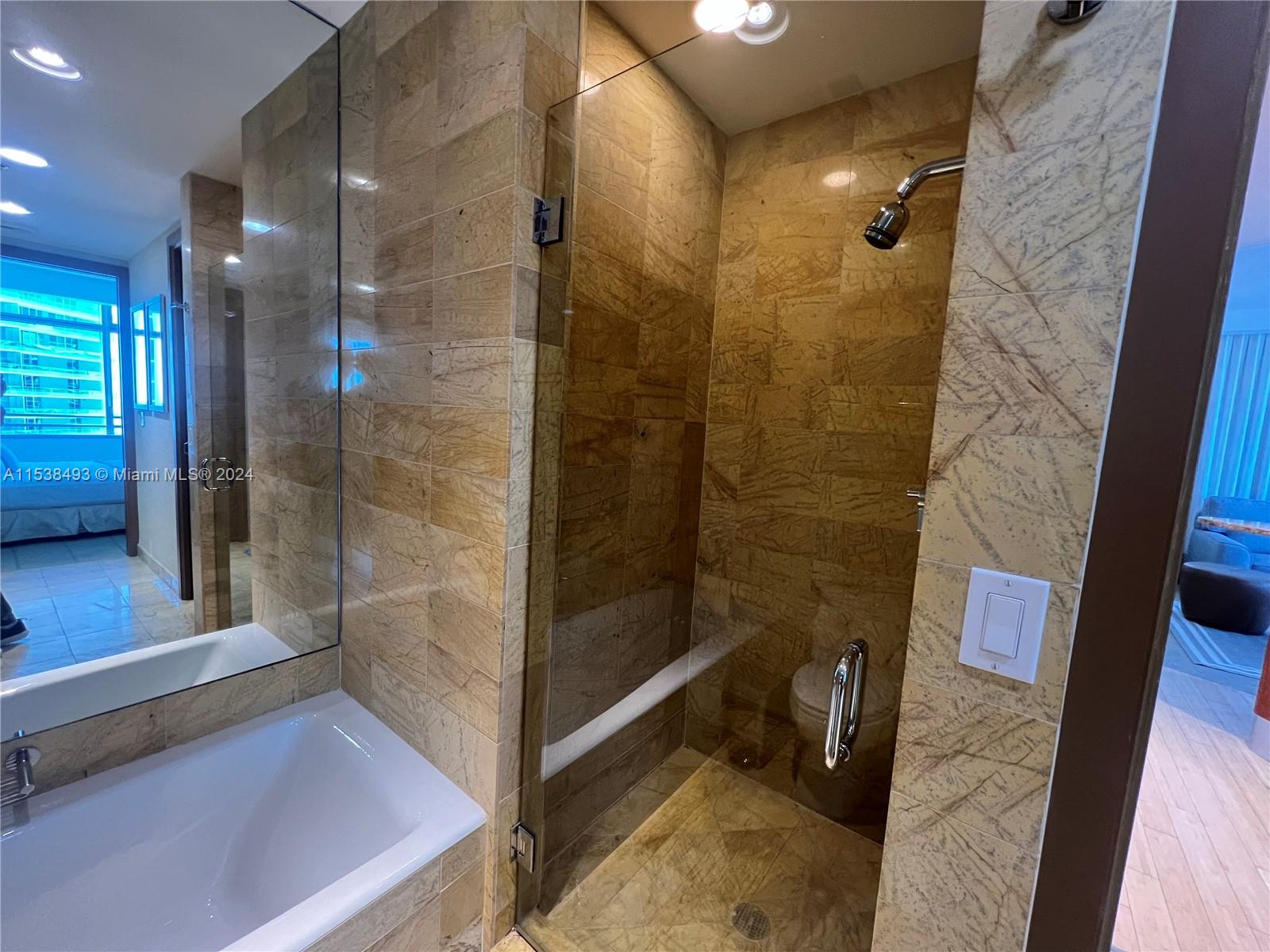 1395 Brickell Ave # 2604