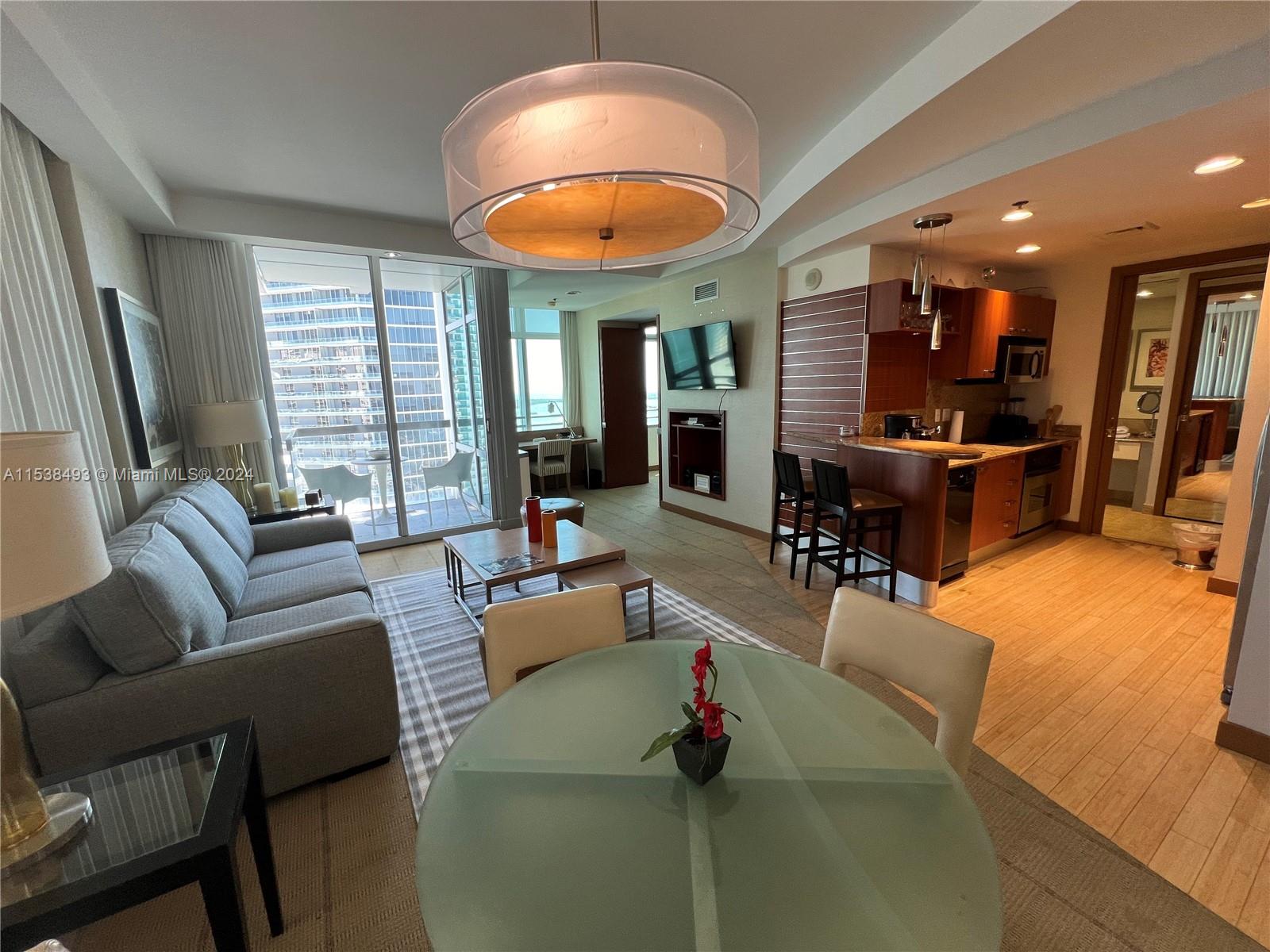 1395 Brickell Ave # 2604