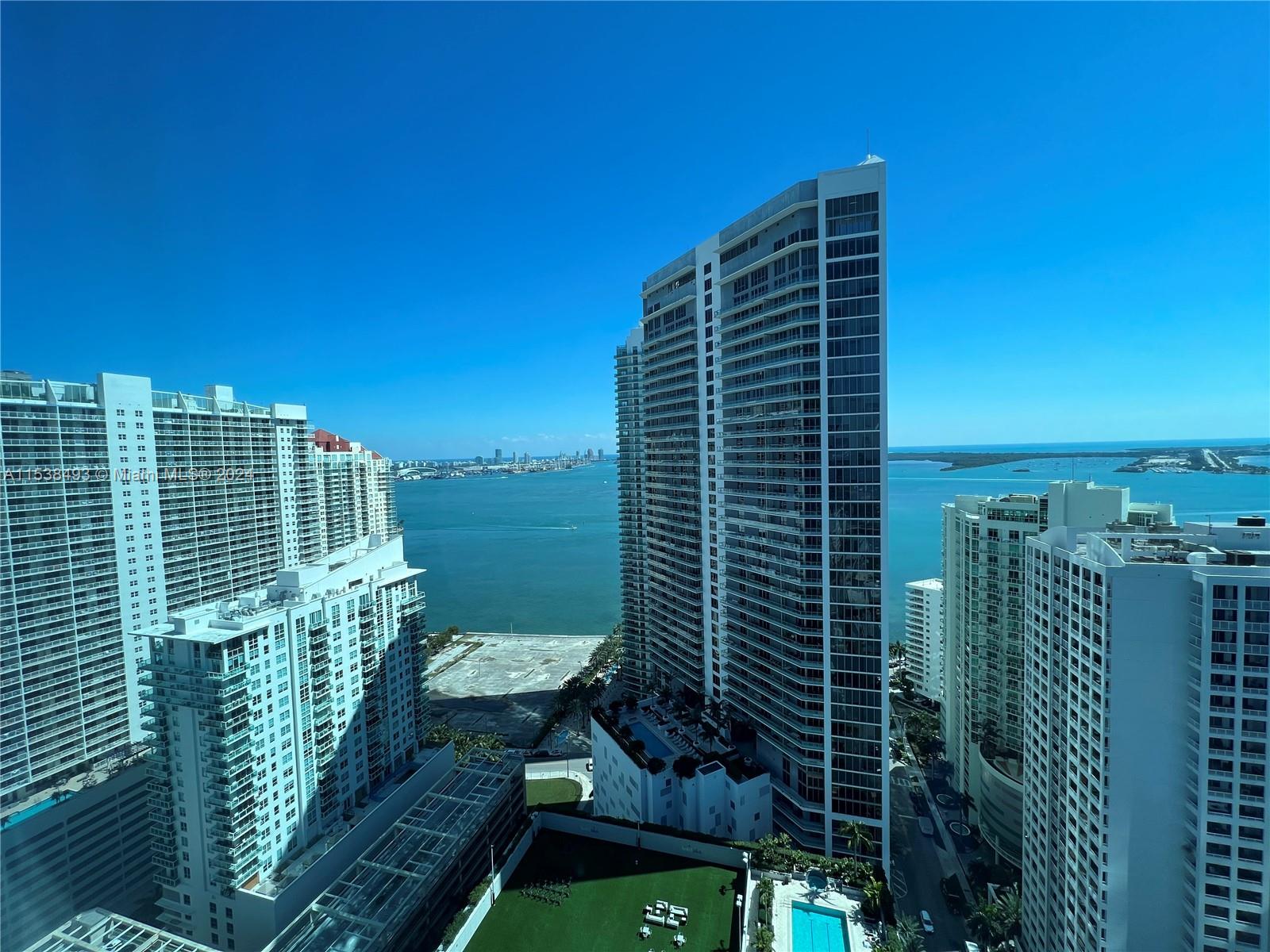 1395 Brickell Ave # 2604