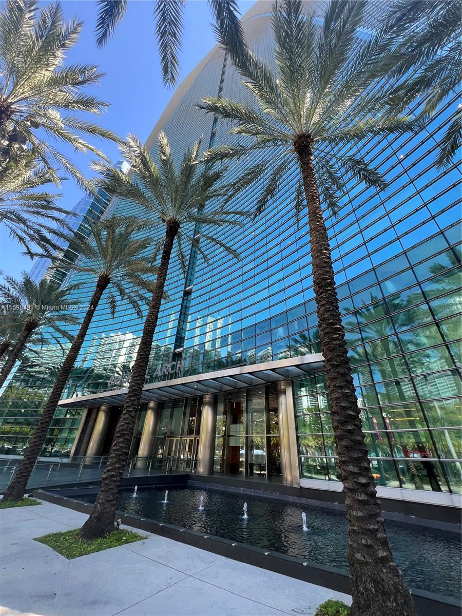 1395 Brickell Ave # 2604