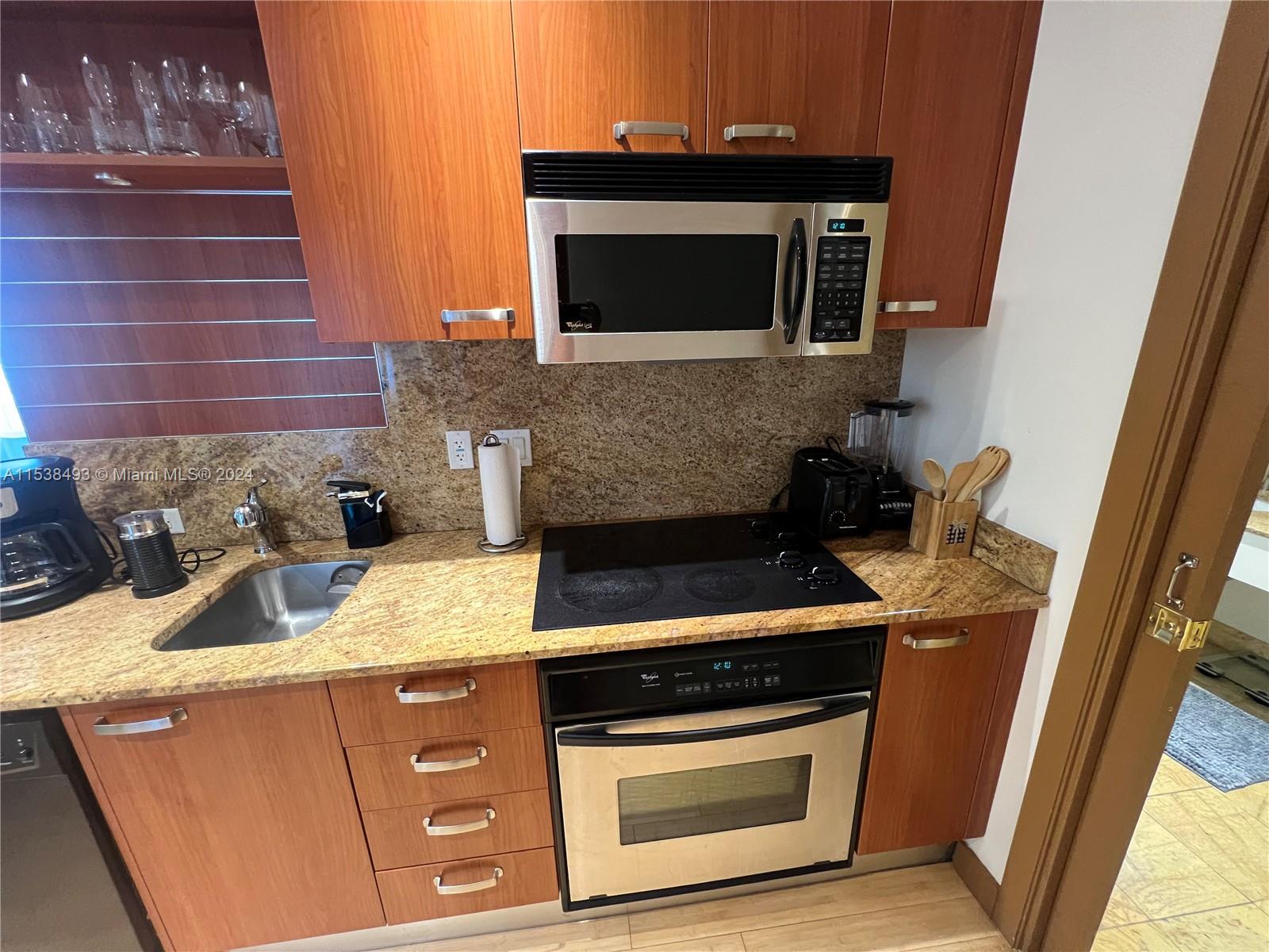 1395 Brickell Ave # 2604