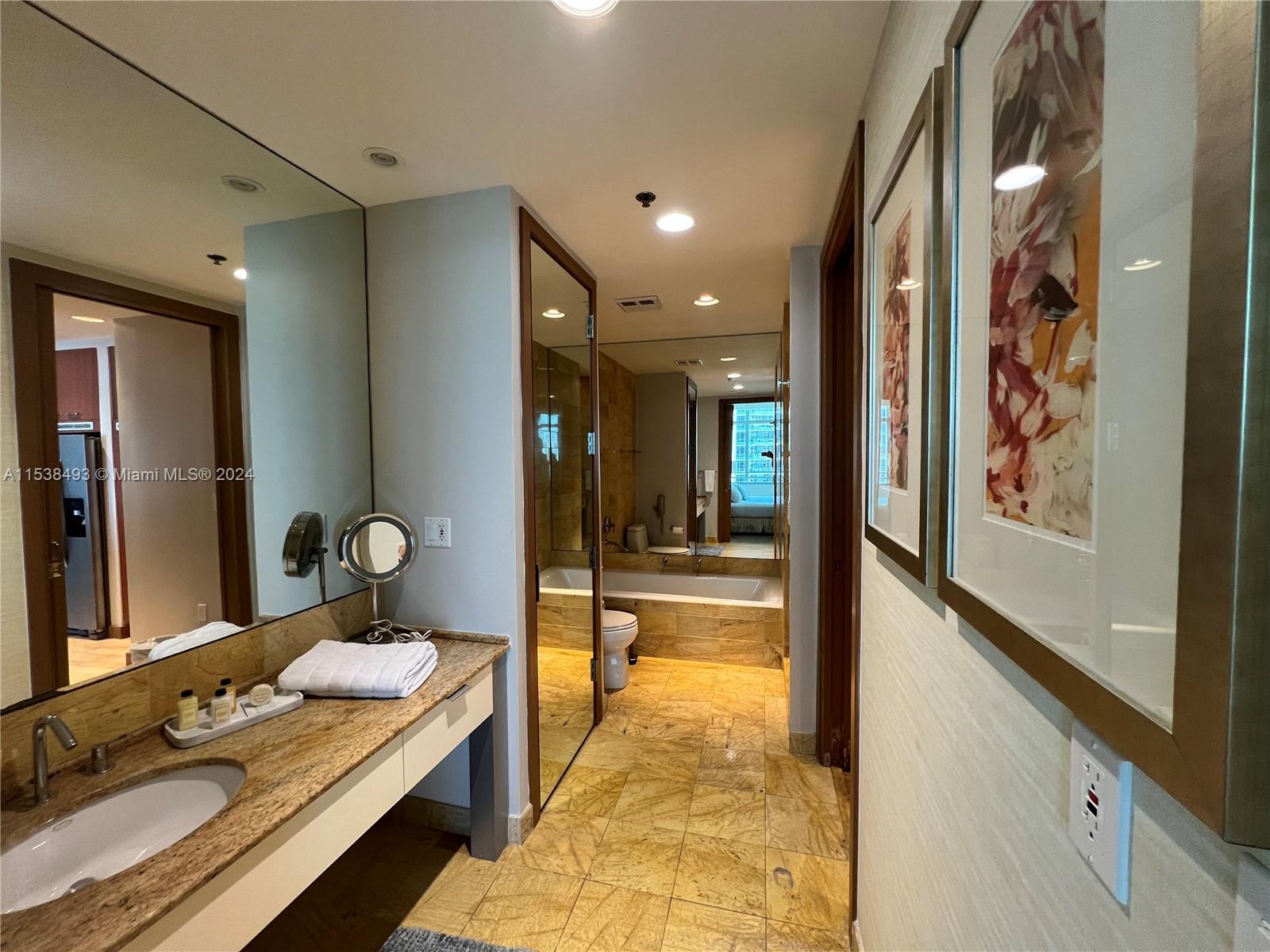 1395 Brickell Ave # 2604