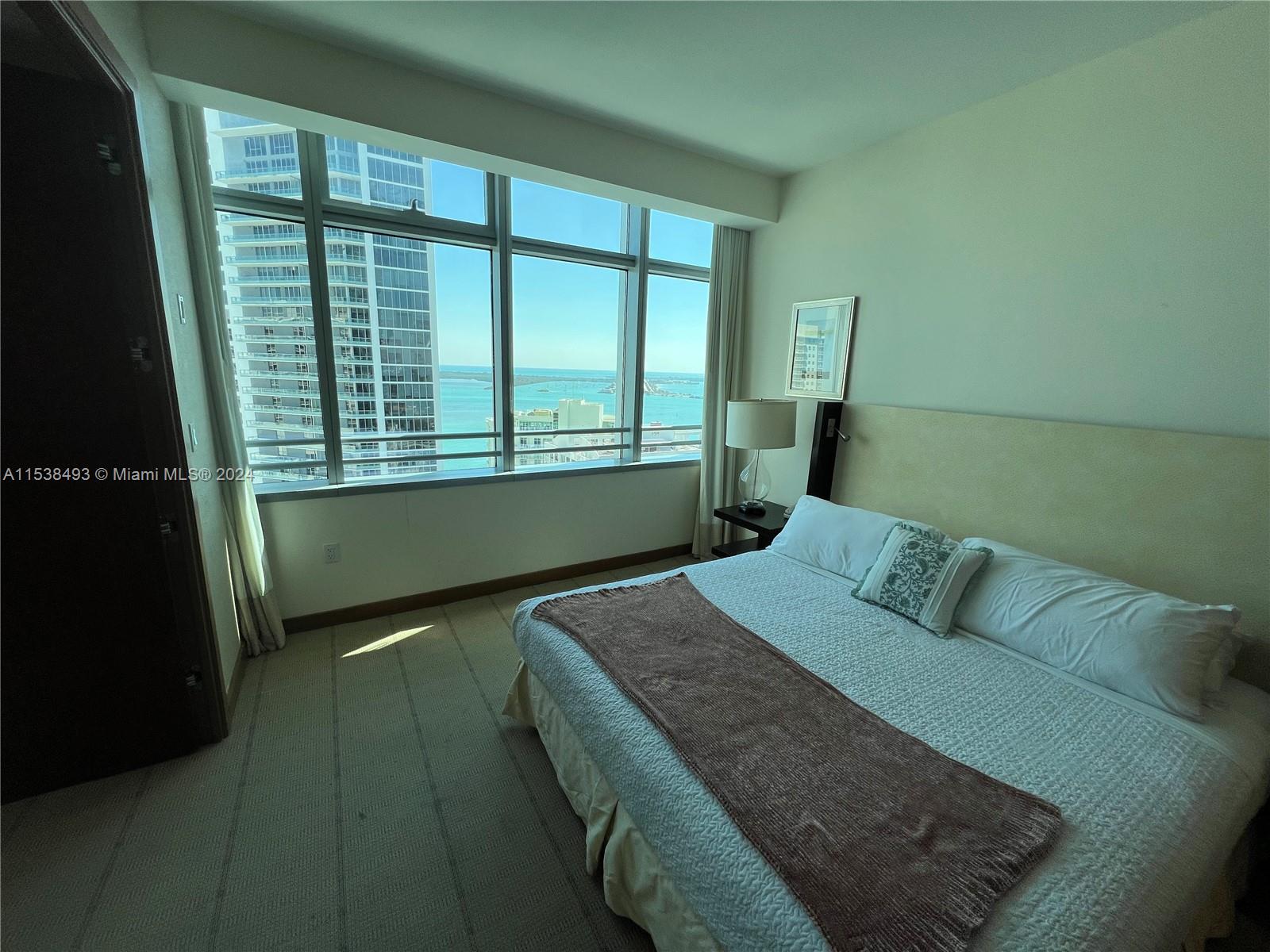 1395 Brickell Ave # 2604
