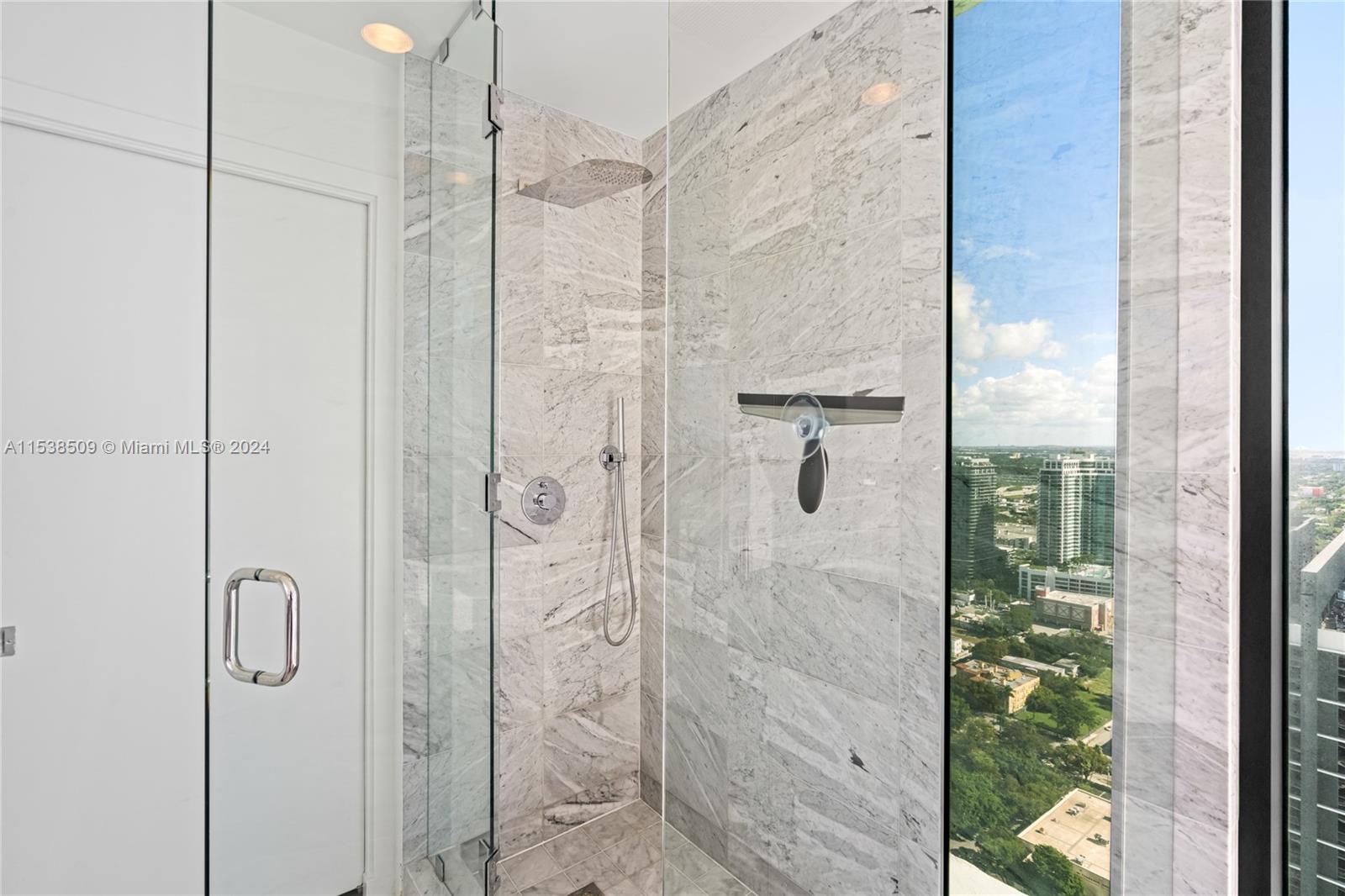 480 NE 31 Street # 3907