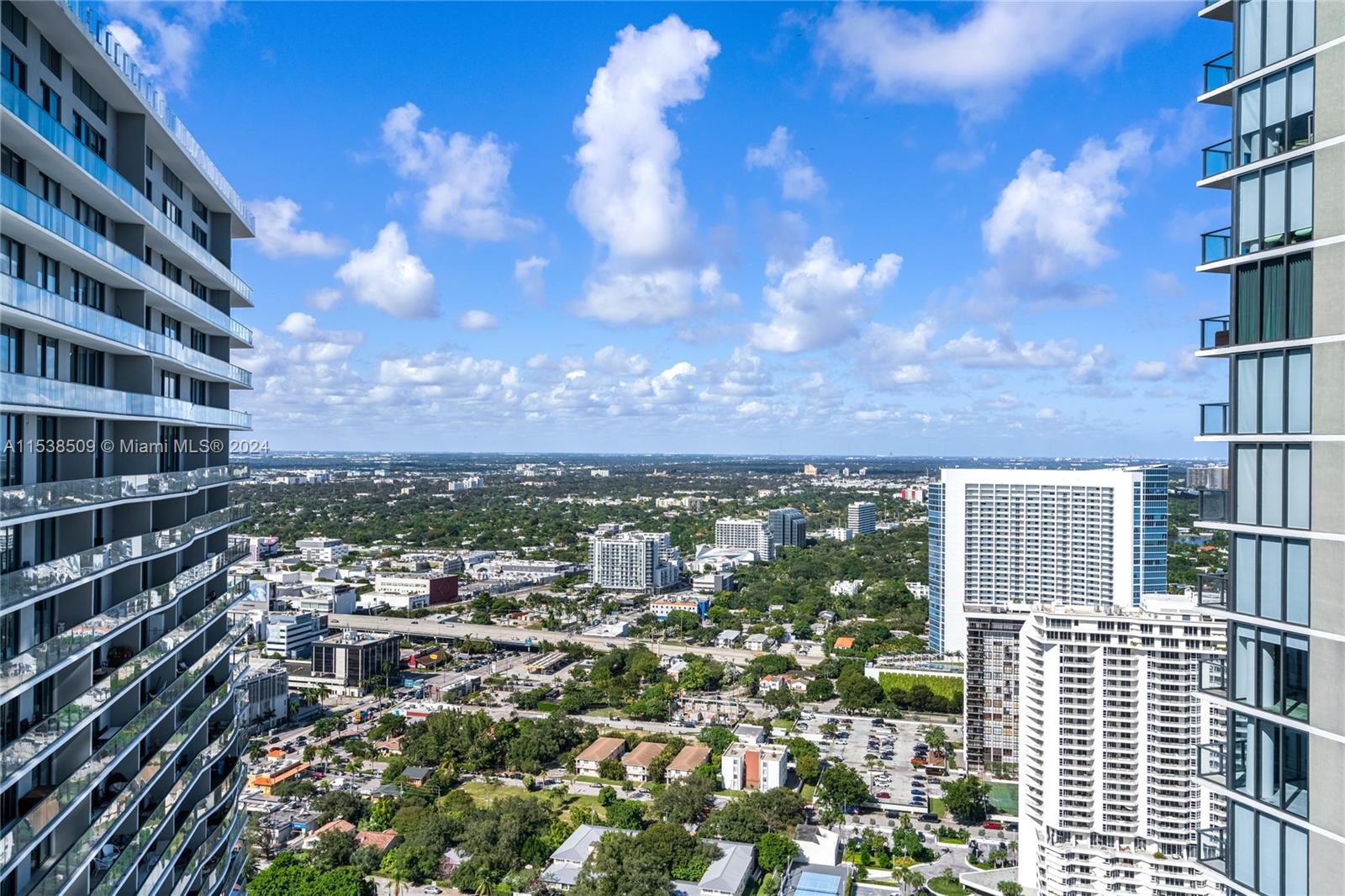 480 NE 31 Street # 3907