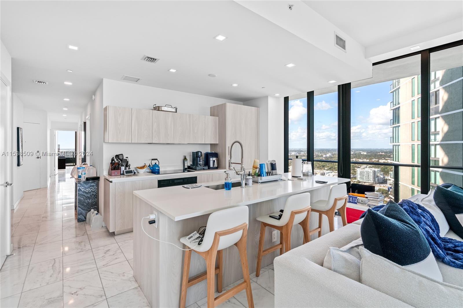 480 NE 31 Street # 3907