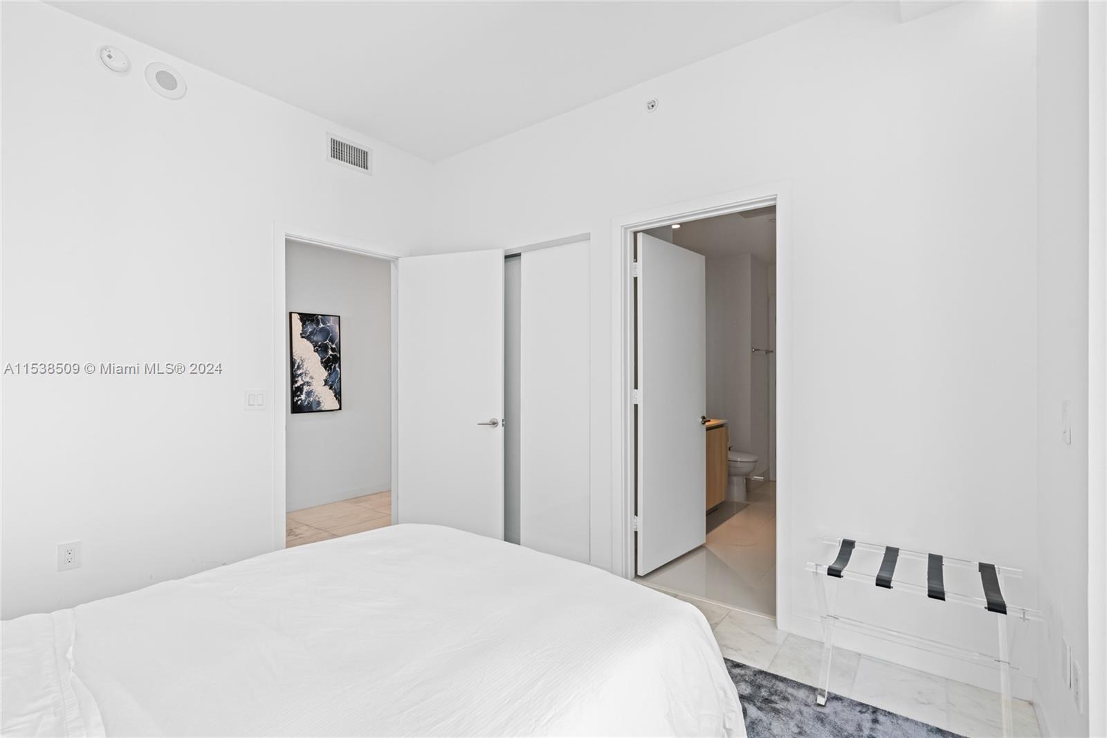 480 NE 31 Street # 3907