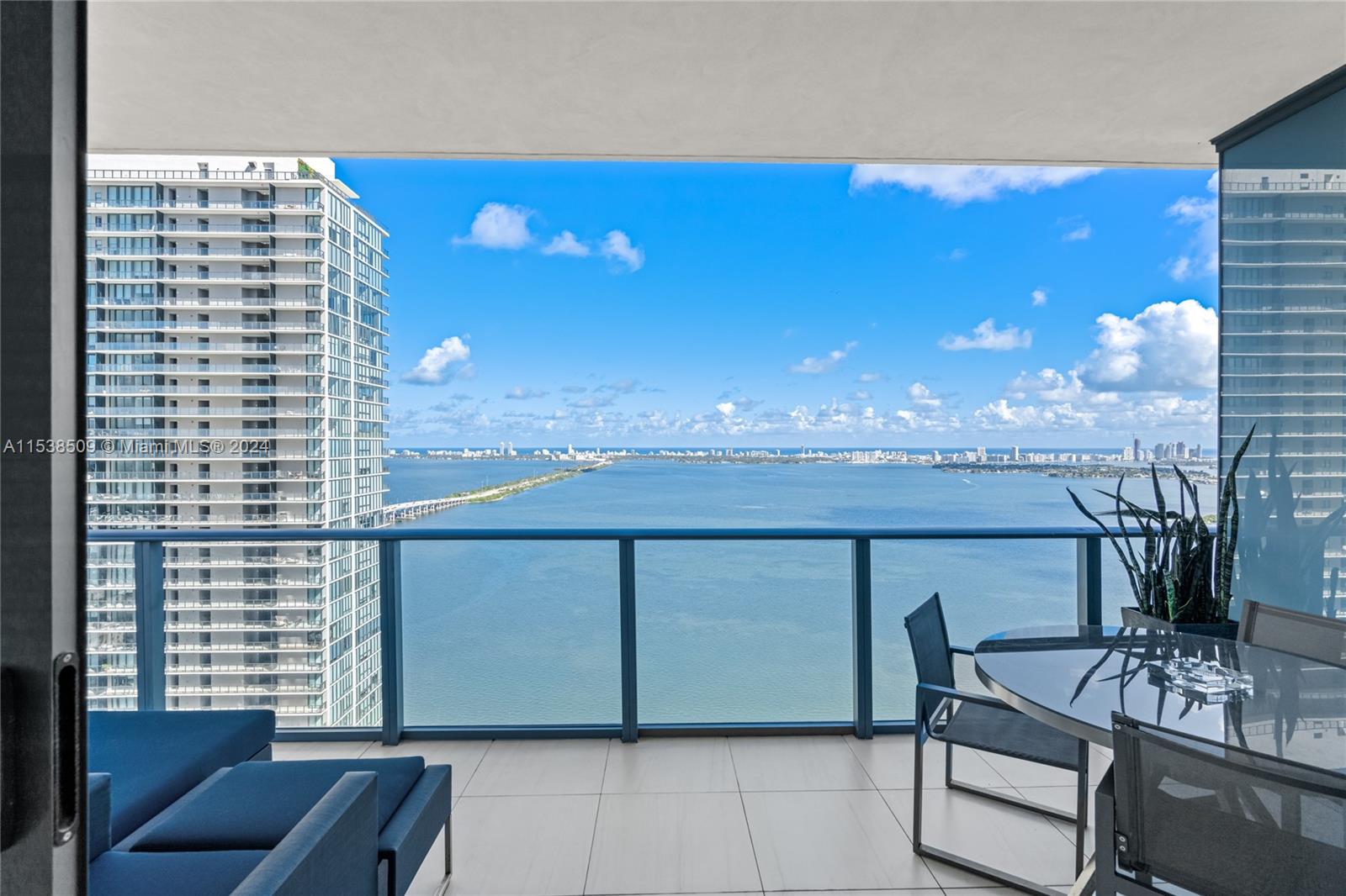 480 NE 31 Street # 3907