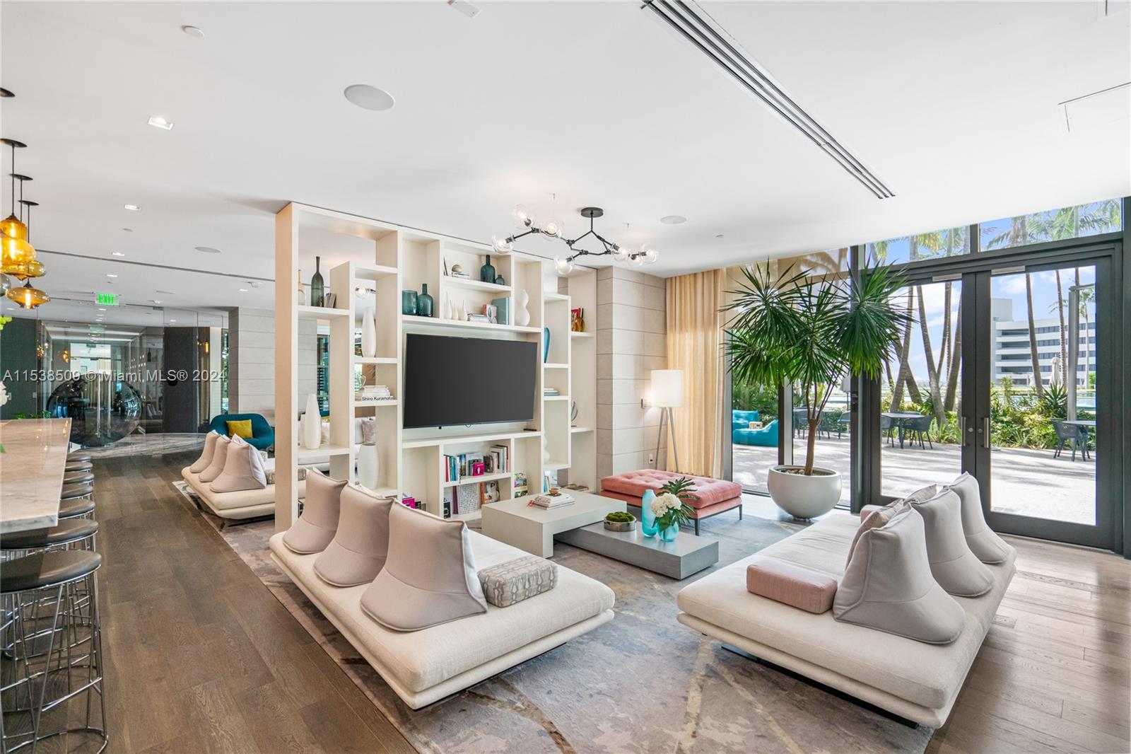 480 NE 31 Street # 3907