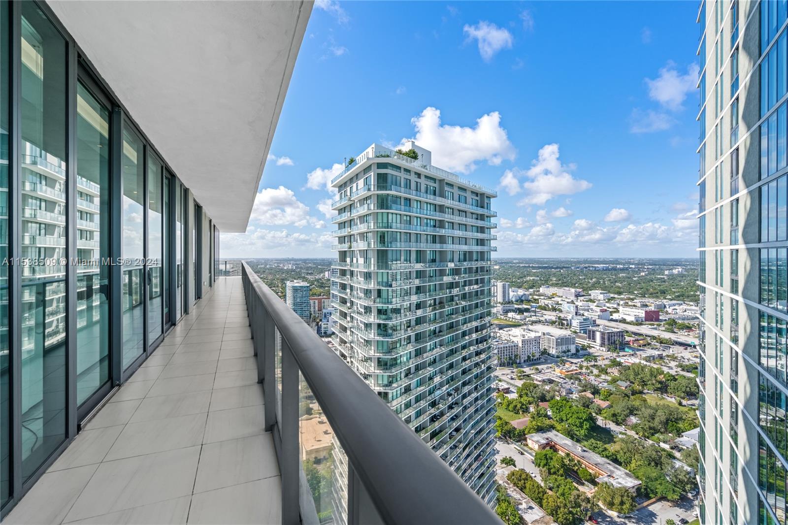 480 NE 31 Street # 3907