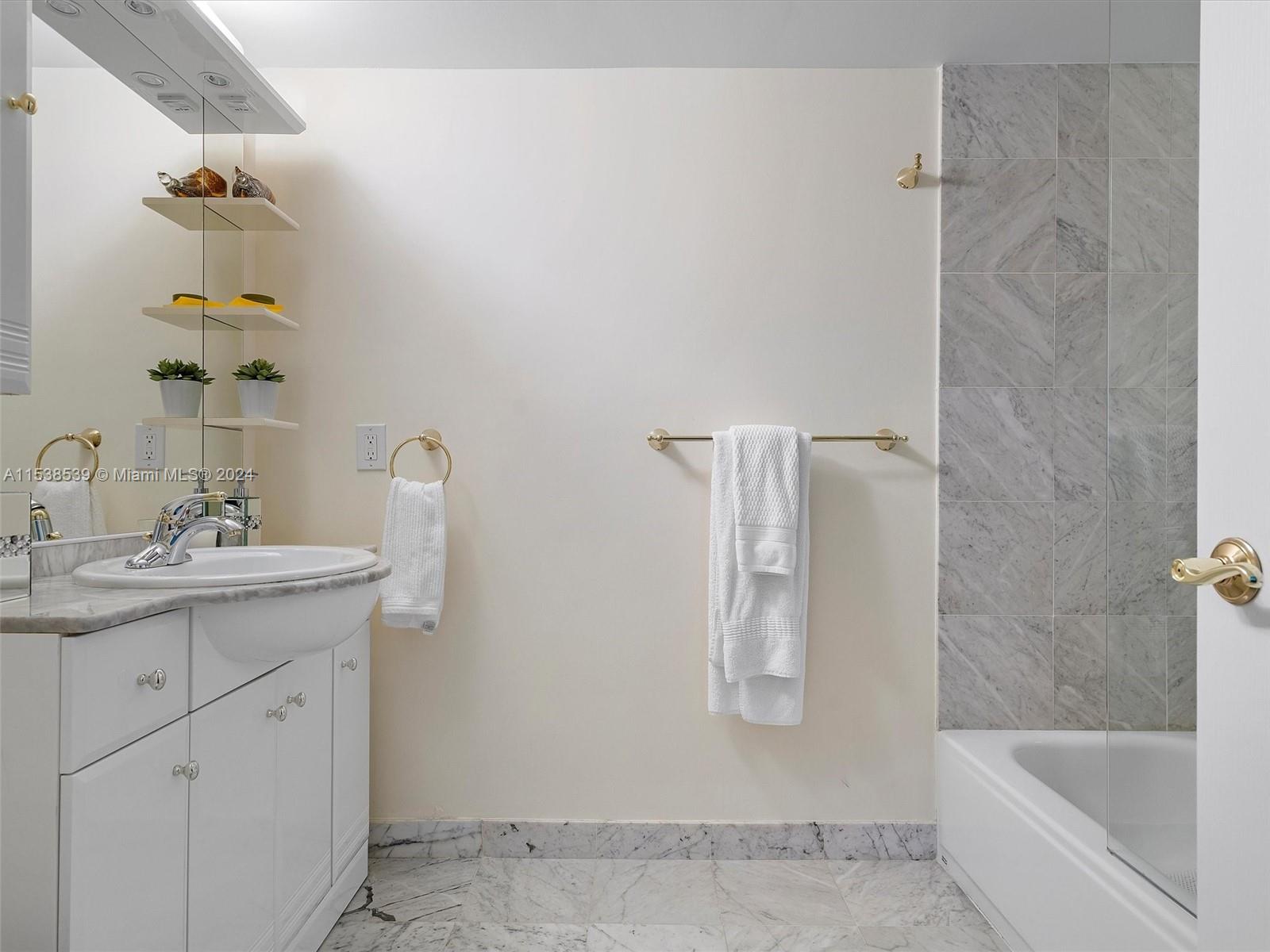 16400 Collins Ave # 1241