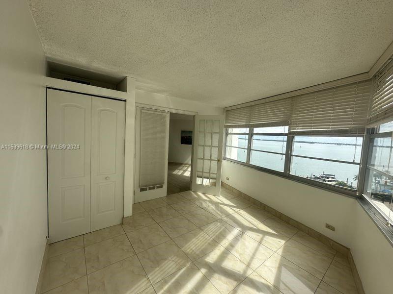 801 Brickell Bay Dr # 665
