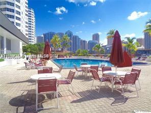 801 Brickell Bay Dr # 665