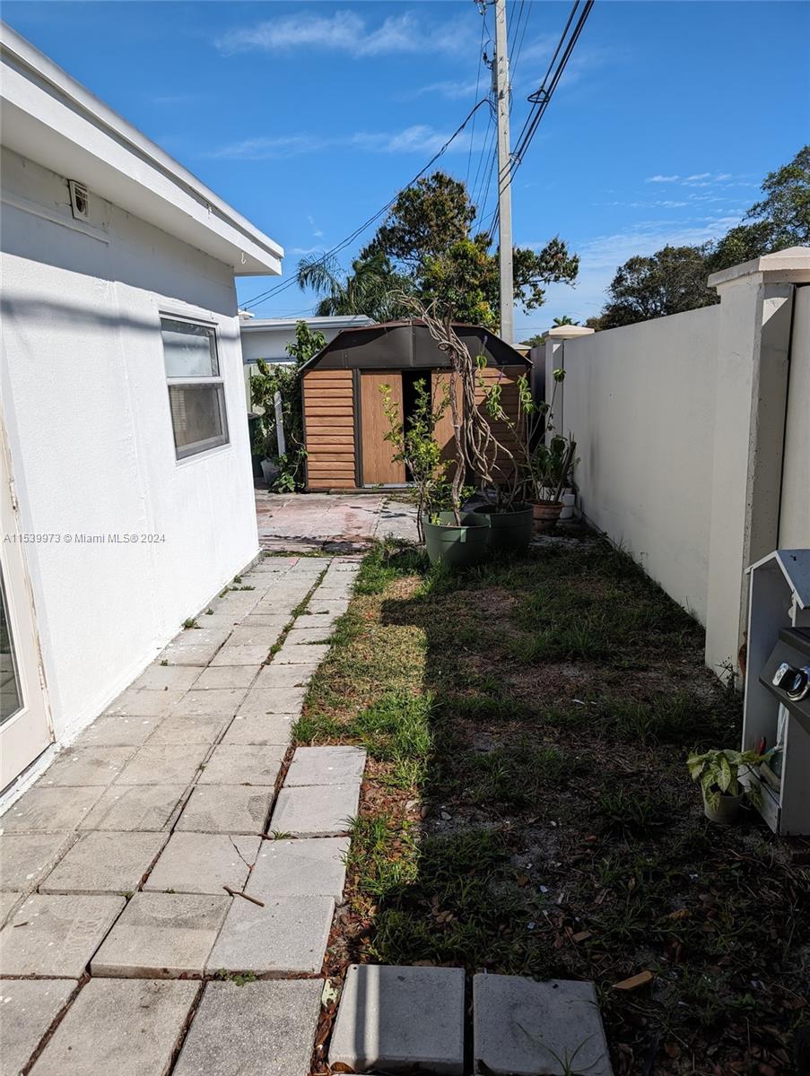 1612 NW 45th Ct