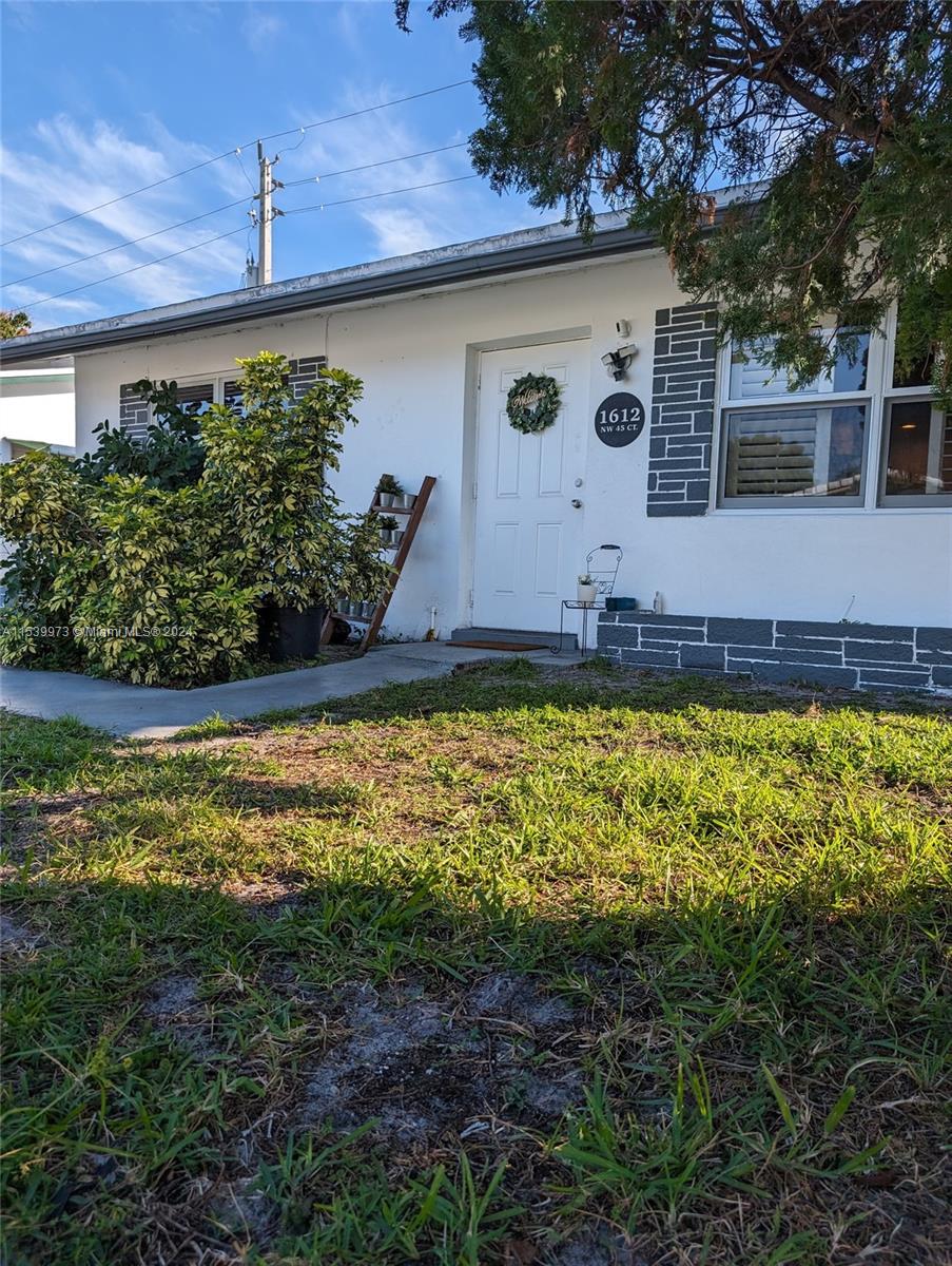 1612 NW 45th Ct