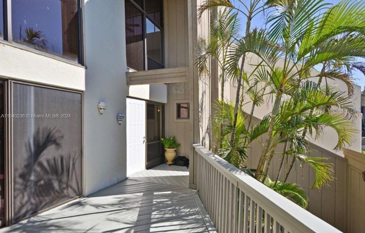 1605 S US Highway 1 # 10H