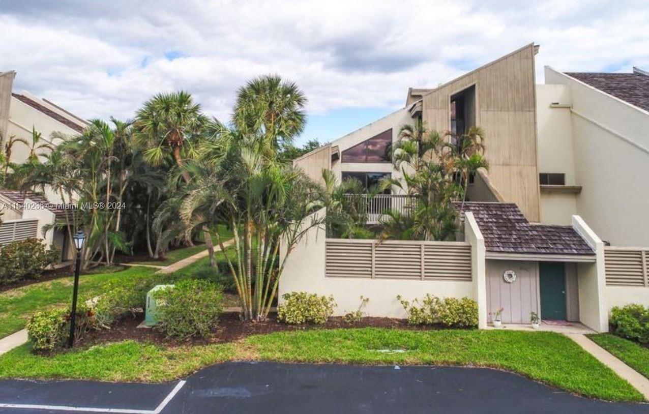 1605 S US Highway 1 # 10H