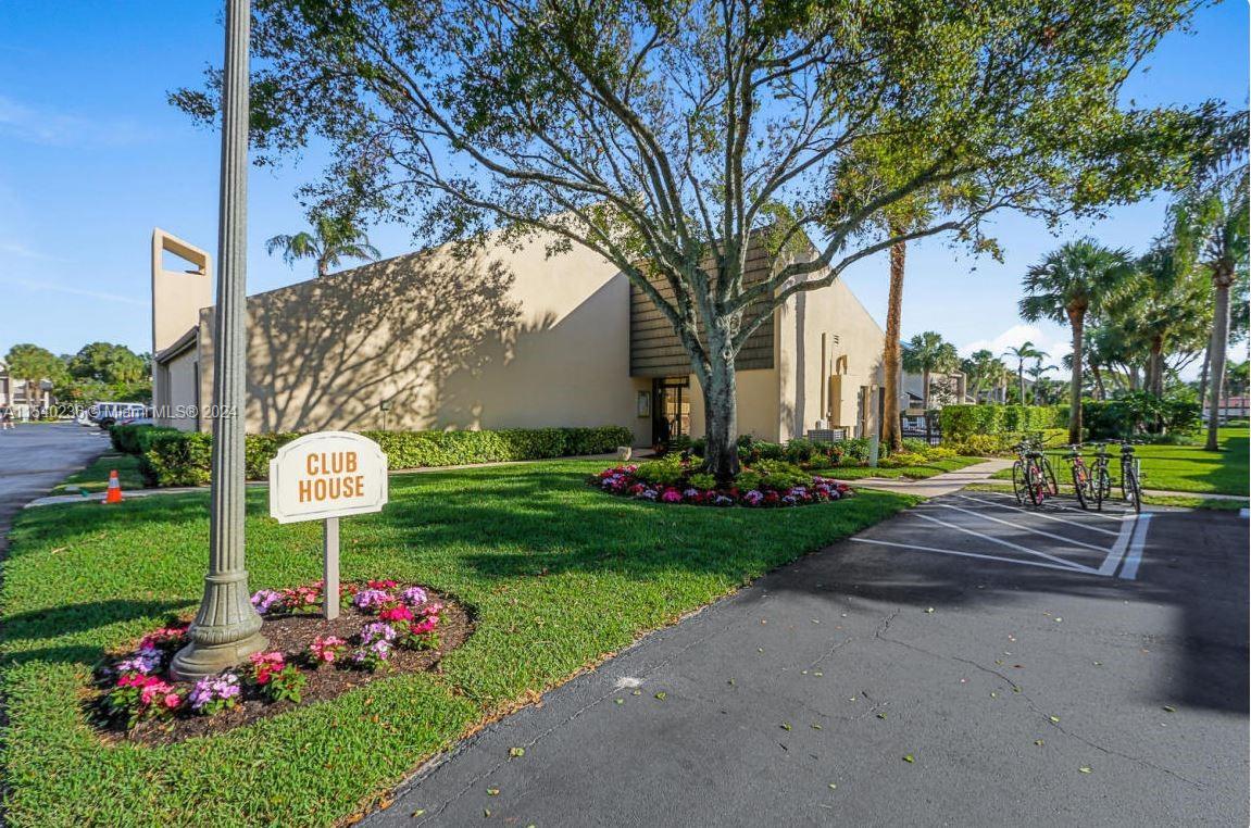 1605 S US Highway 1 # 10H