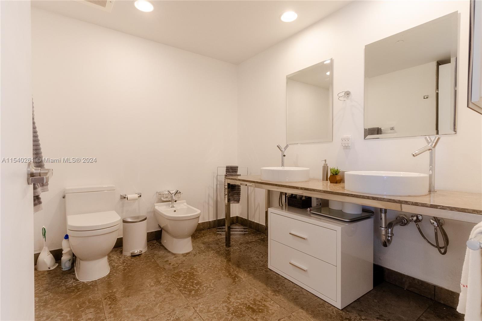 495 Brickell Ave # 5408