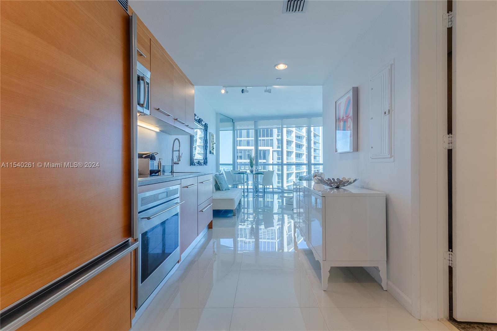 495 Brickell Ave # 5408