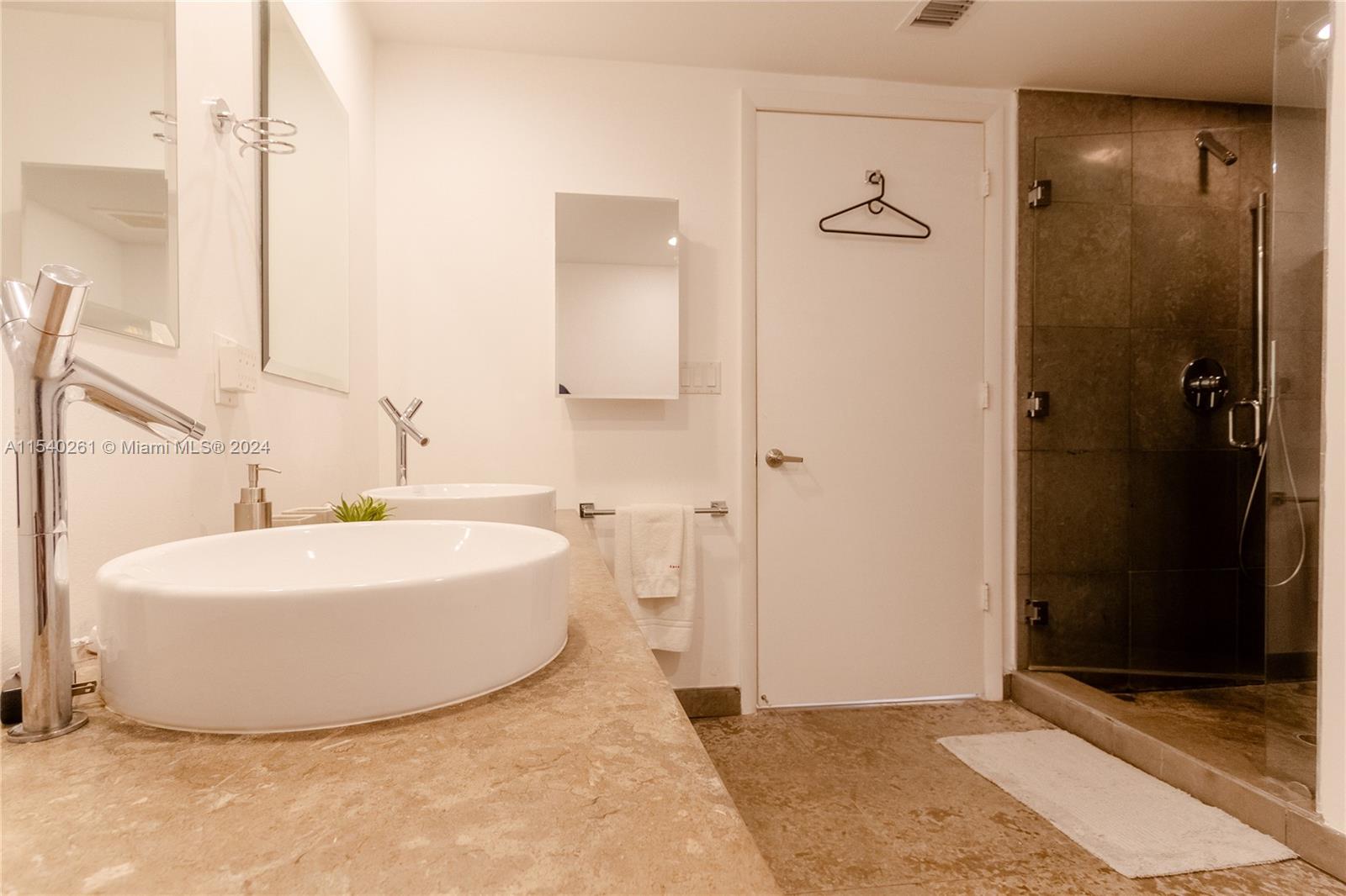 495 Brickell Ave # 5408
