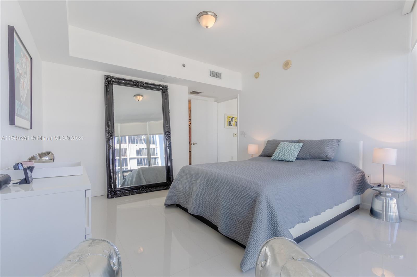495 Brickell Ave # 5408