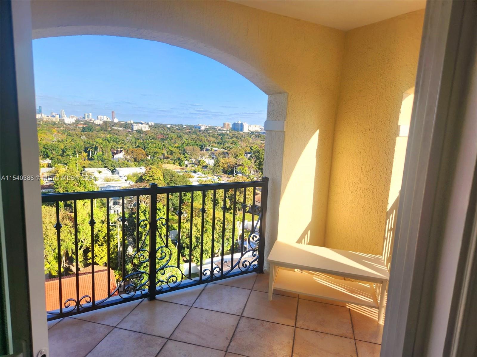 1627 SW 37th Ave # 707