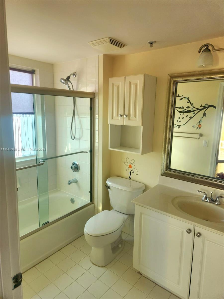 1627 SW 37th Ave # 707