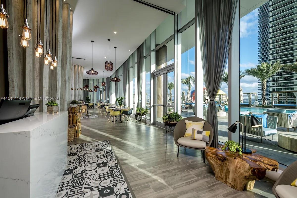 4111 S Ocean Dr # 2112
