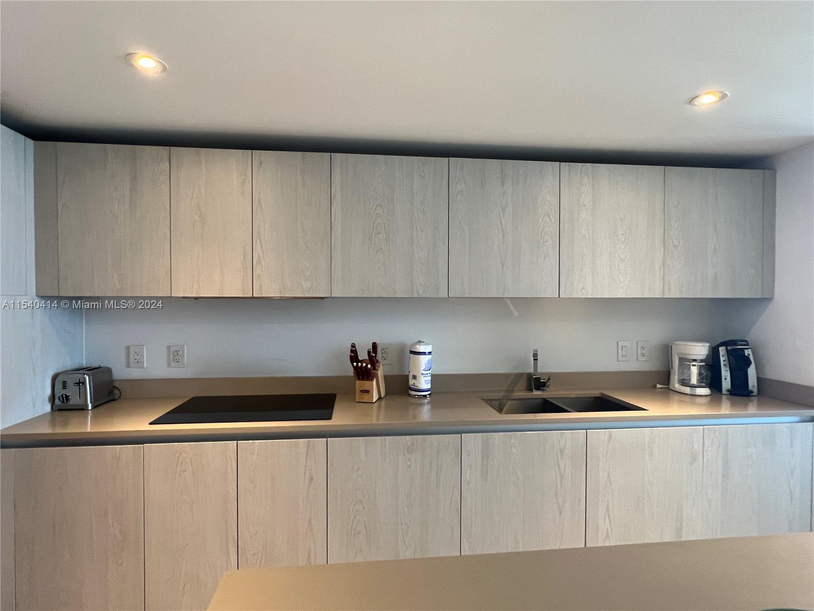 4111 S Ocean Dr # 2112