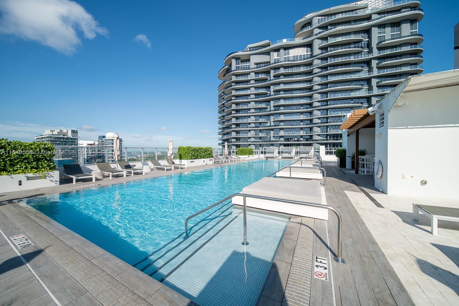 1010 Brickell Ave # 2501