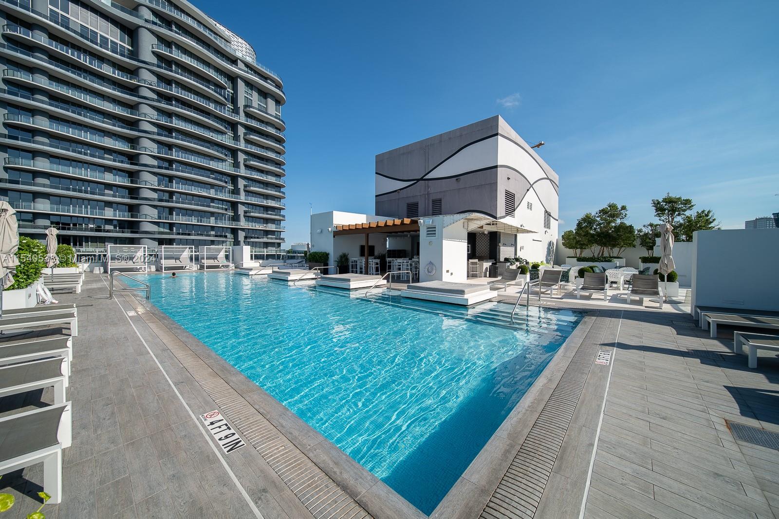 1010 Brickell Ave # 2501