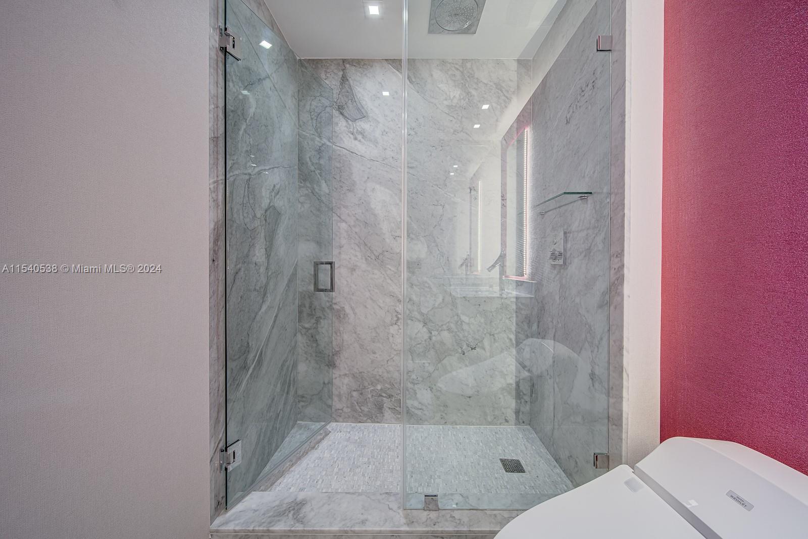 1010 Brickell Ave # 2501