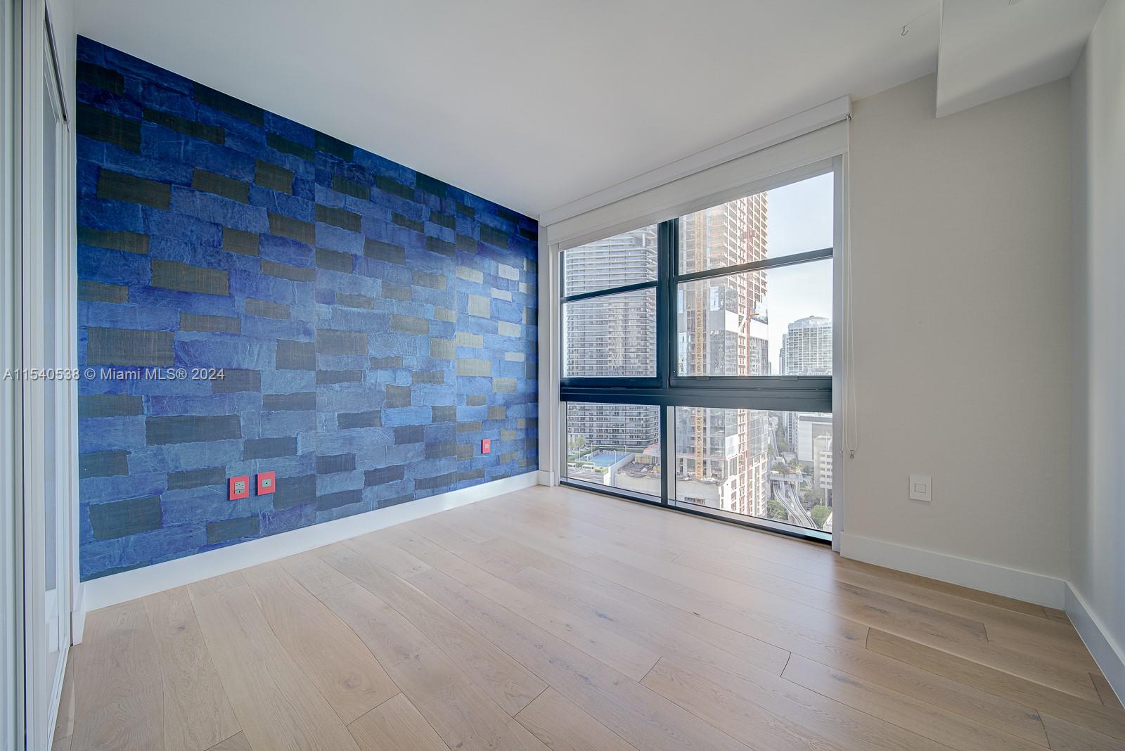 1010 Brickell Ave # 2501