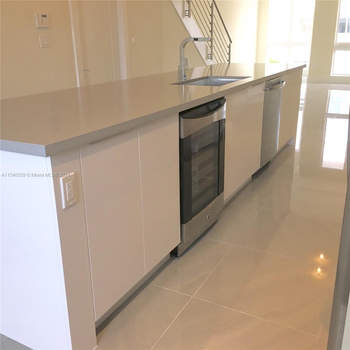 10280 NW 63rd Ter # 202