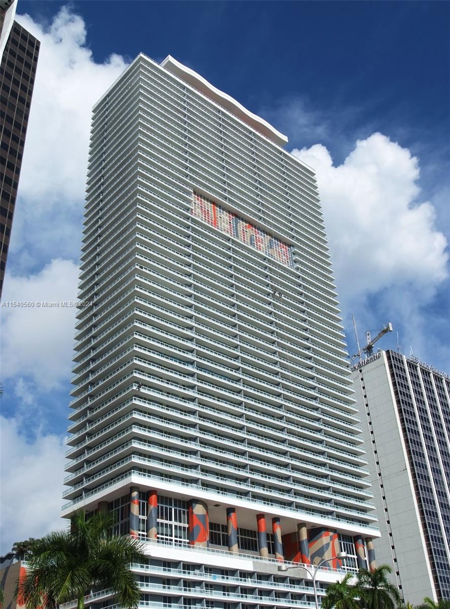 50 Biscayne Blvd # 3910