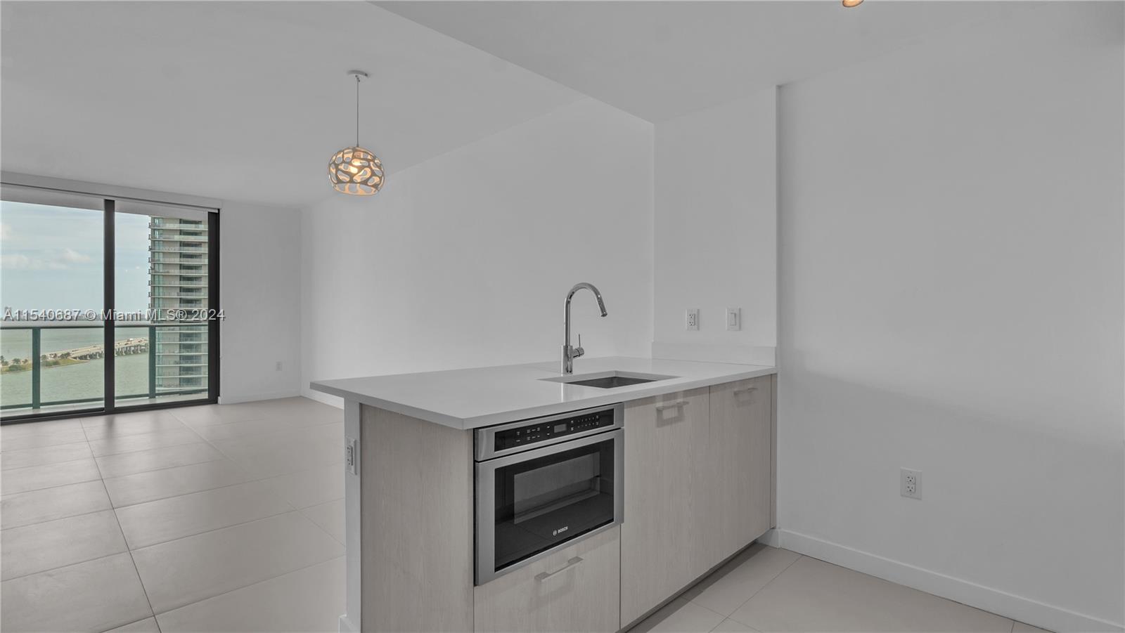 501 NE 31st St # 1704