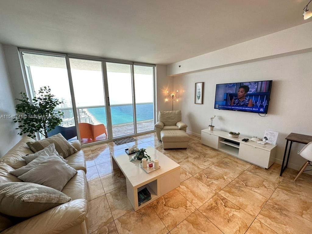 1830 S Ocean Dr # 4912