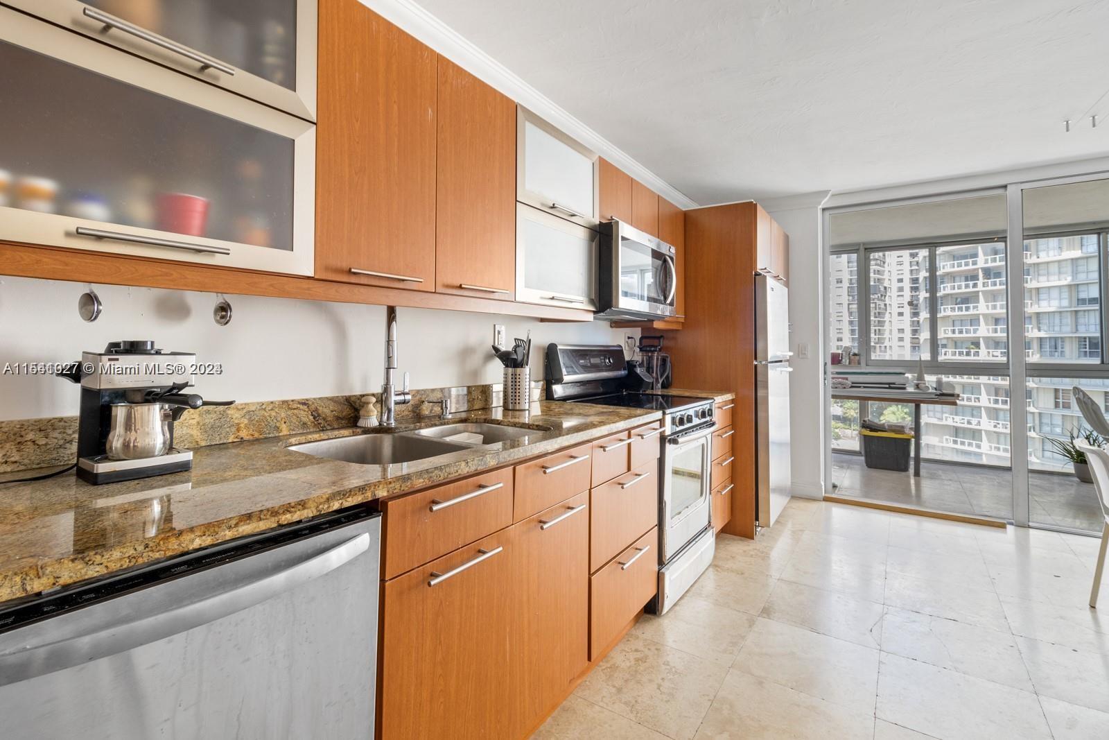 145 SE 25th Rd # 804